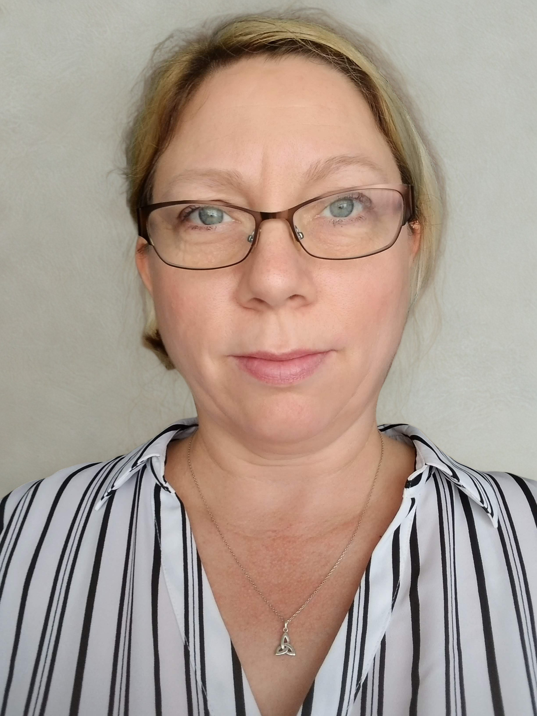 Stevie Pierce — dating advisor and cultural translator